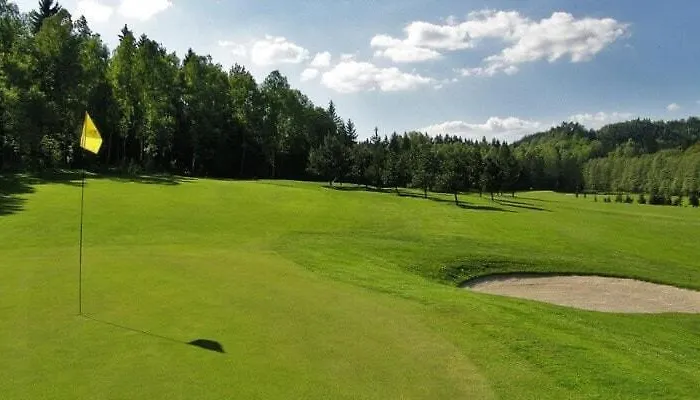 Château Du Golf Next To Malevil Golf *